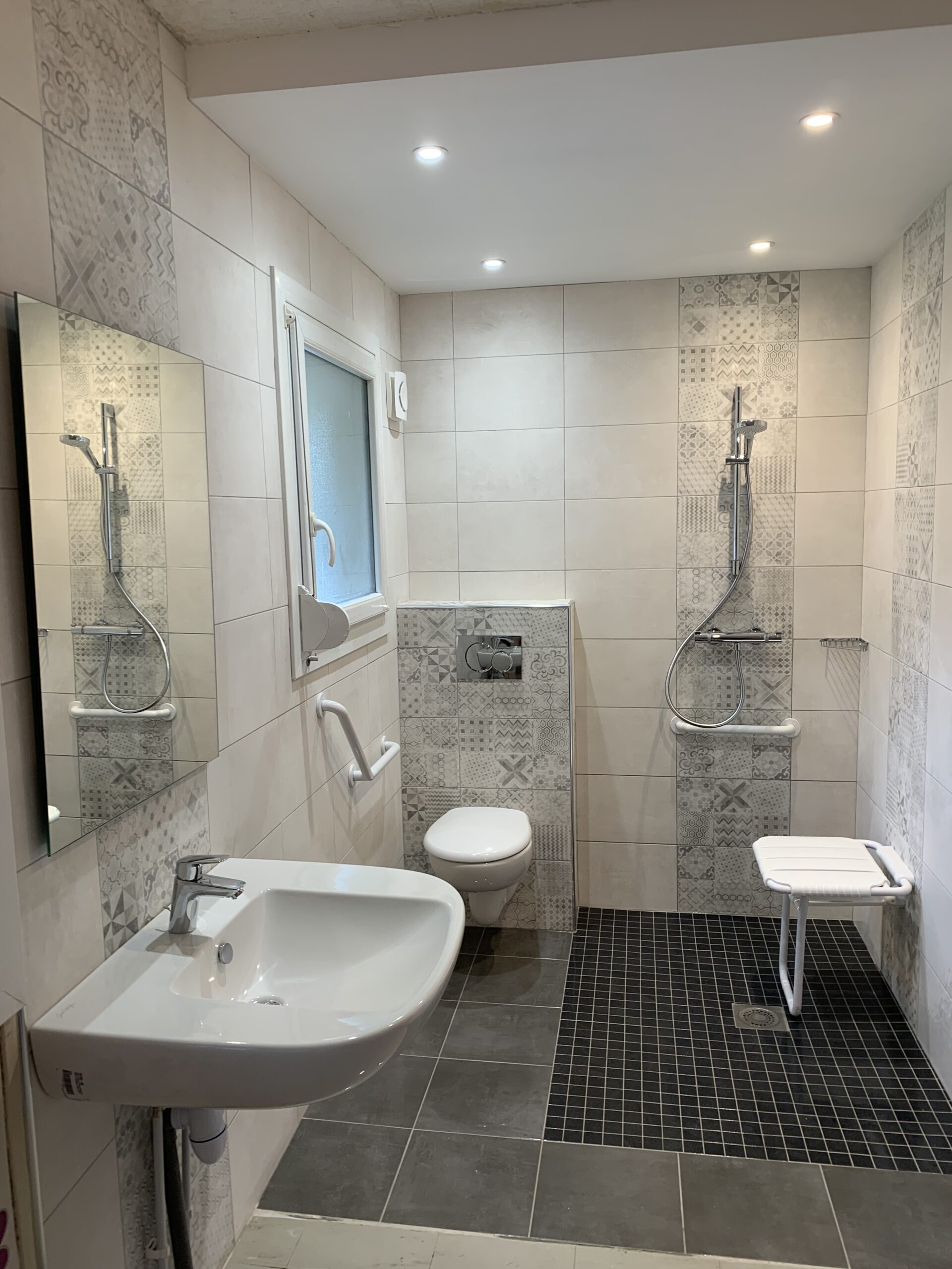 Read more about the article Installation salle de bain PMR
